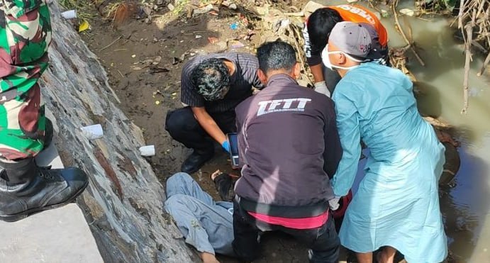 Wanita Muda Ditemukan Tidak Bernyawa Didalam Parit
